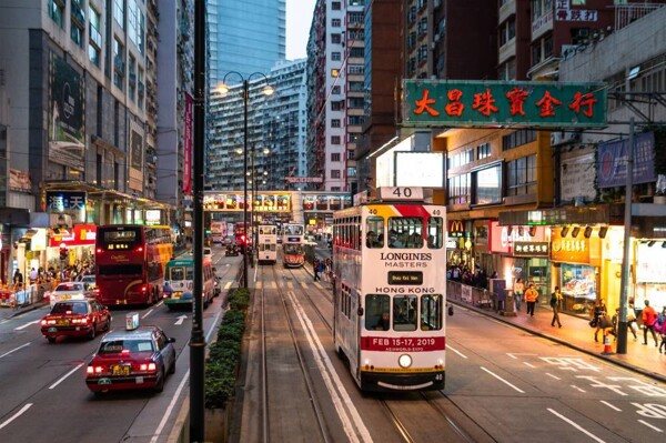 Walking in Hong Kong: Stunning Views and Easy Access to Remote Areas