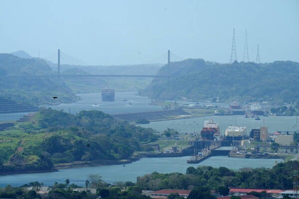 Hutchison Sells Panamanian Ports to US Consortium