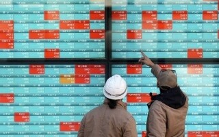 Индекс Гонконгской фондовой биржи достиг трехнедельного минимума